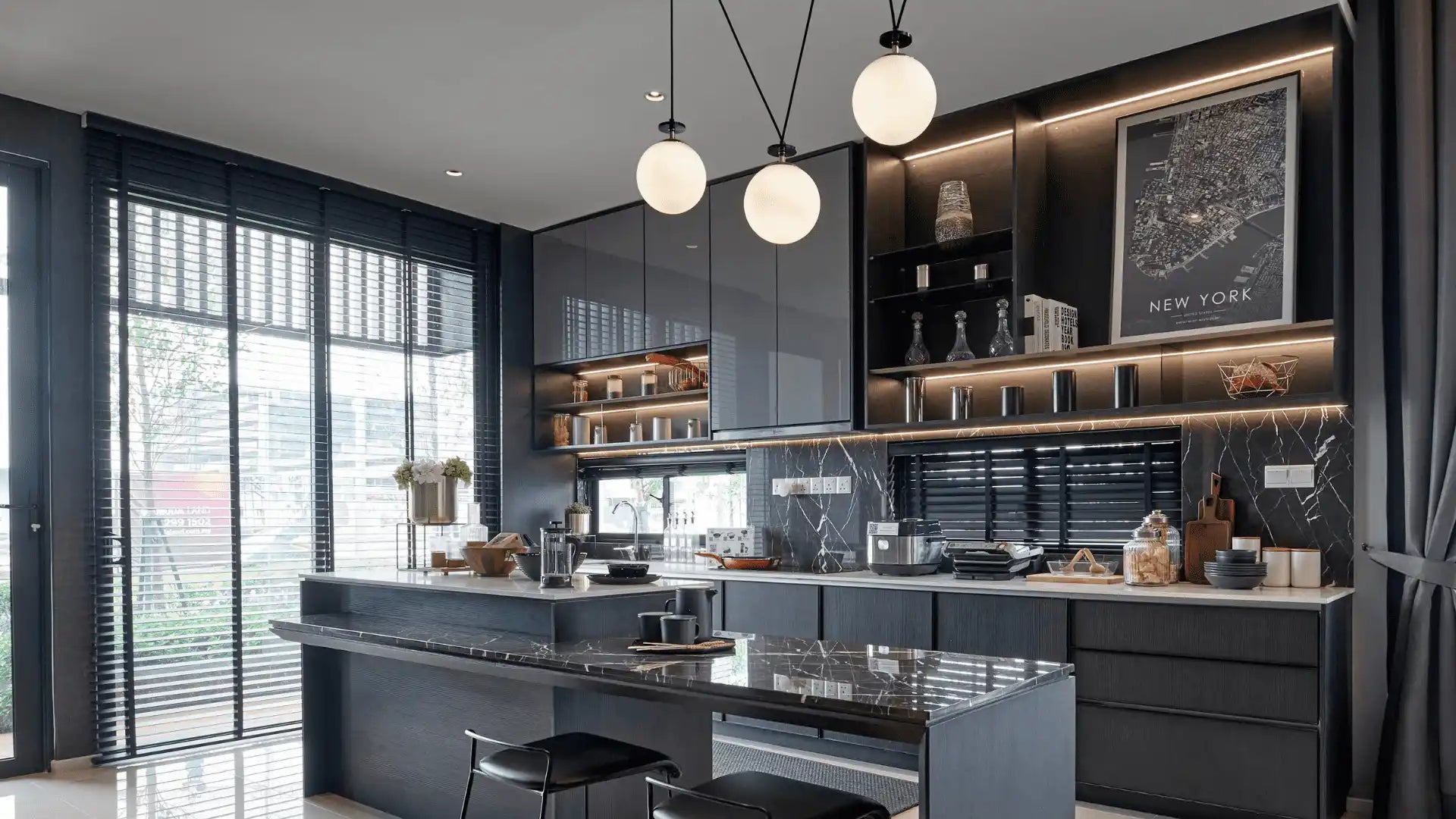 Cuisine noire moderne.
