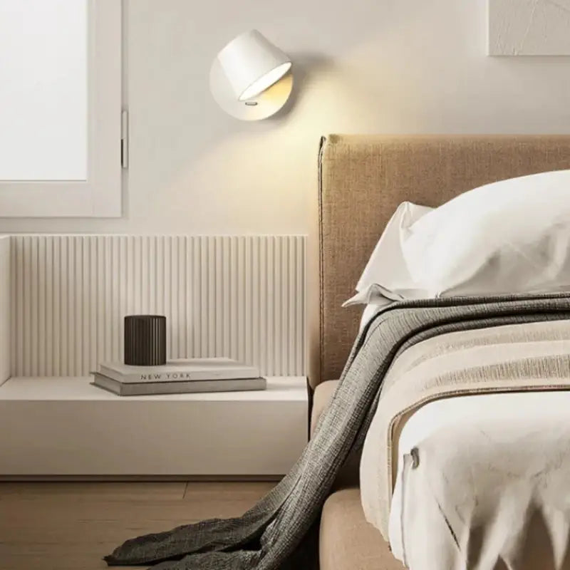 Petite Applique Murale Blanche Pour Tête De Lit Moderne