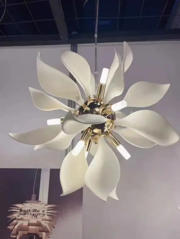 Suspension Blanche Forme Fleur Pétales Design Moderne Élégante