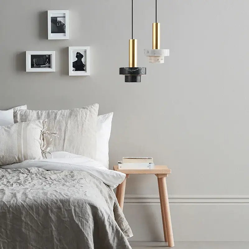 Suspension Design En Laiton Et Pierre Terrazzo Moderne