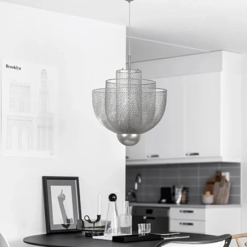 Suspension Design Métal Doré Forme Fleur Sculptée Moderne Élégante