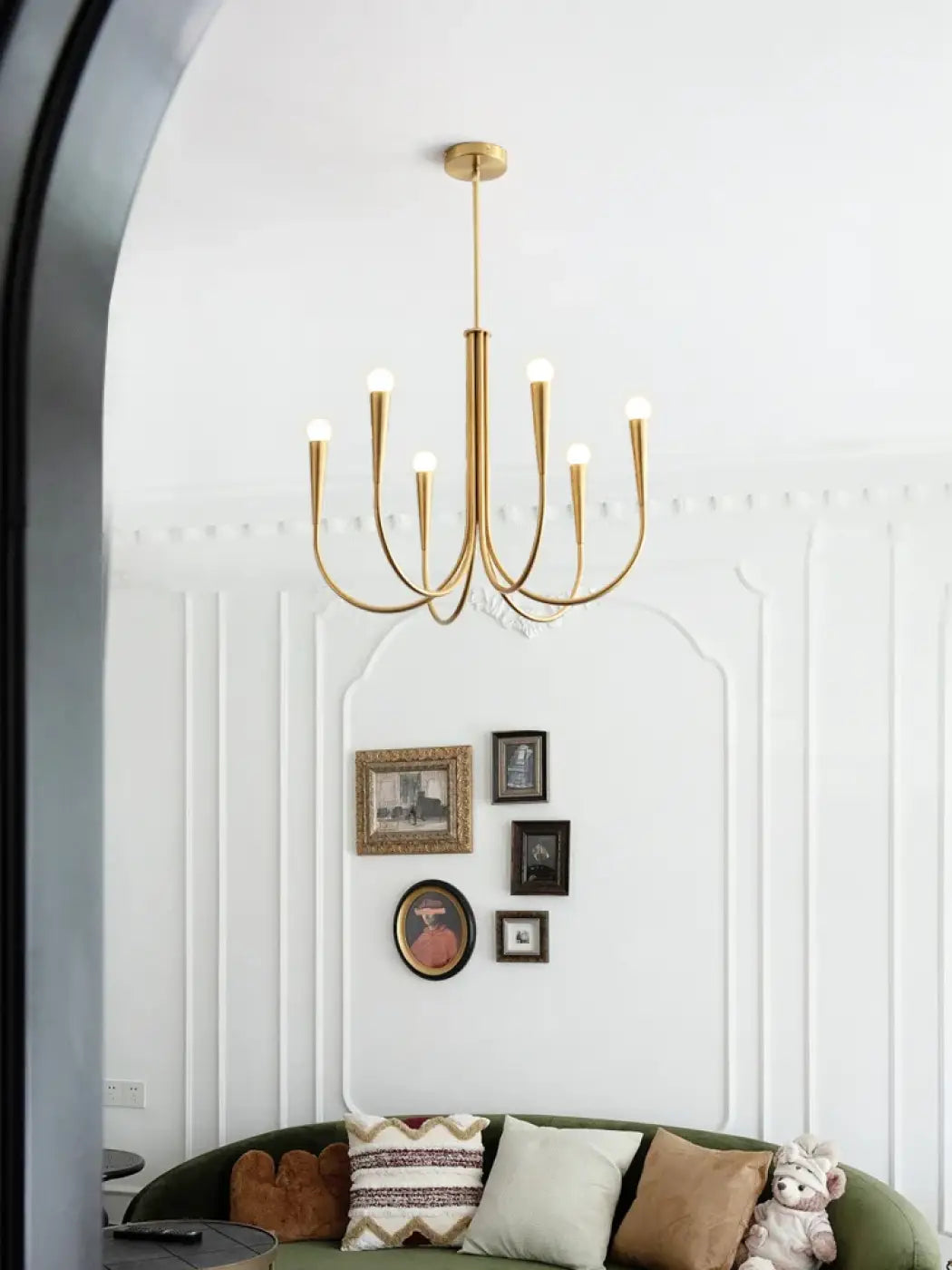 Suspension Lustre En Métal Doré Au Design Chandelier Revisité – Lustria