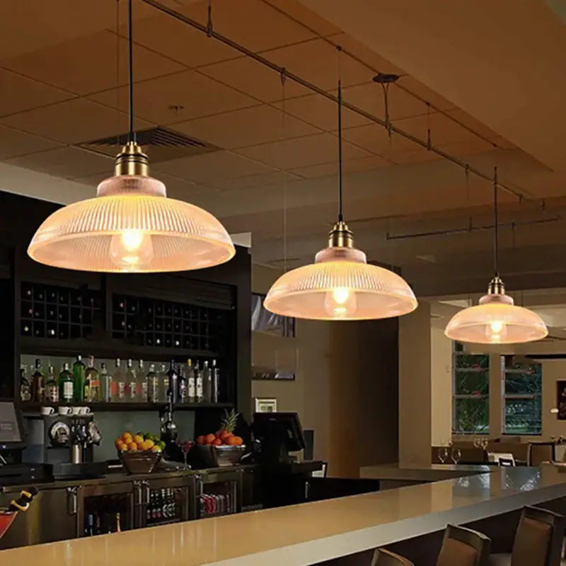 Suspension verre strié style vintage avec ampoule apparente