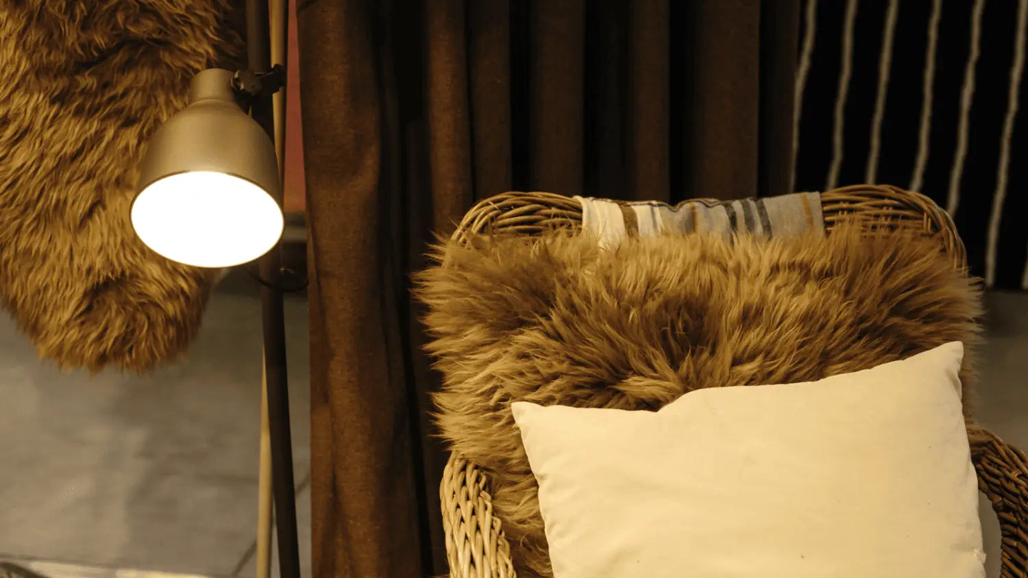 Lampadaire Incandescent