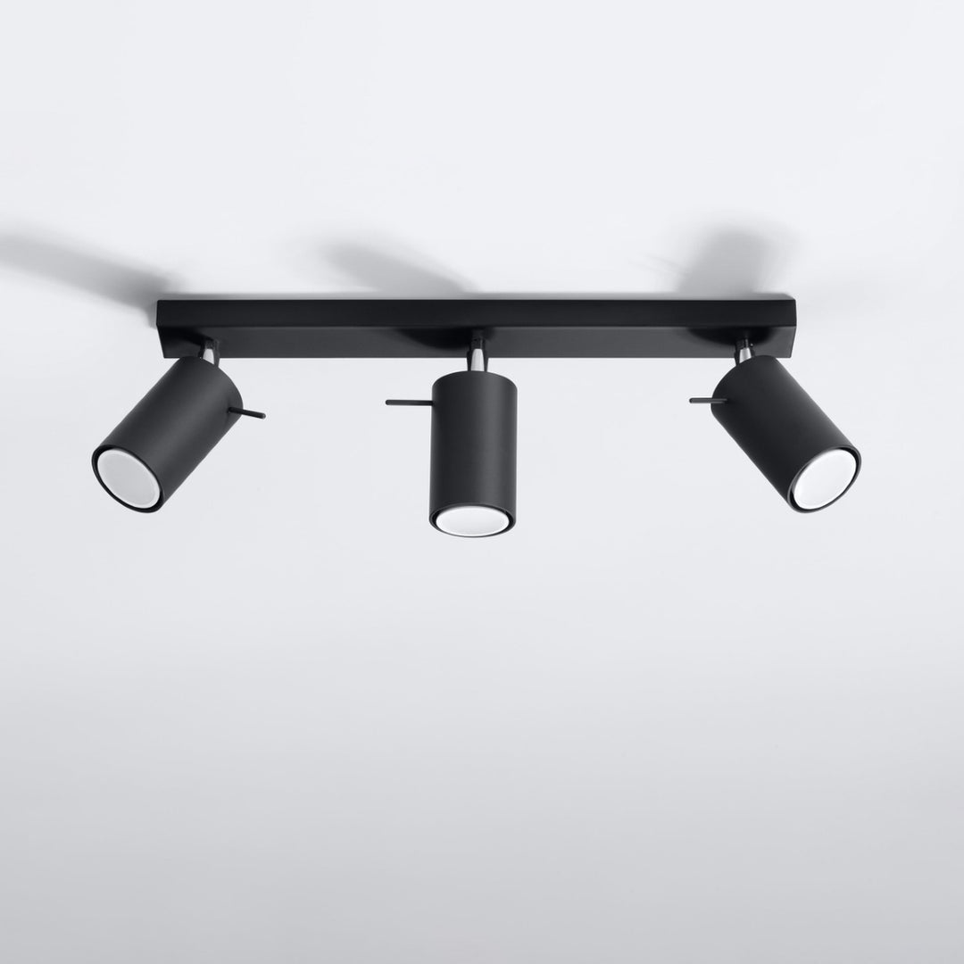 Luminaire Plafonnier noir éteinte, vue rapprochée