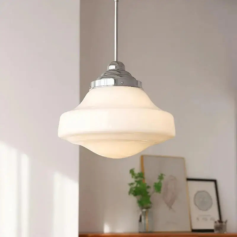 Suspension luminaire rétro en verre opalin et en métal chromé