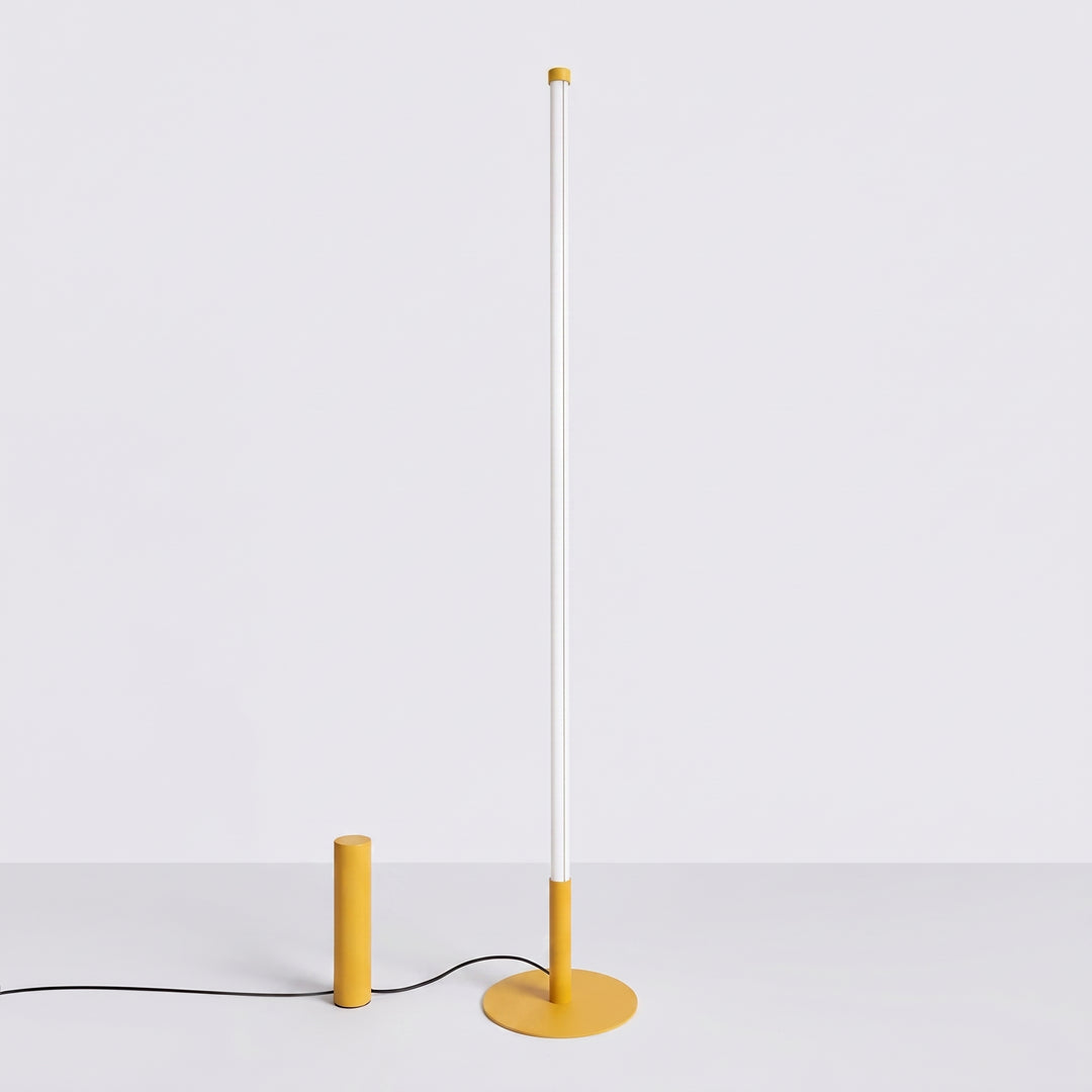 Lampadaire TRANG jaune éteinte, vue d'ensemble