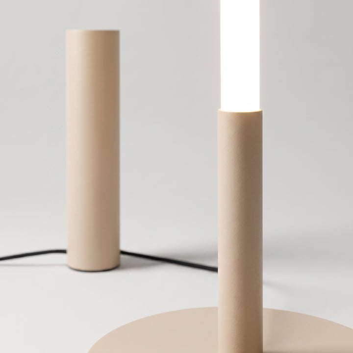 Lampadaire TRANG beige détail du pied