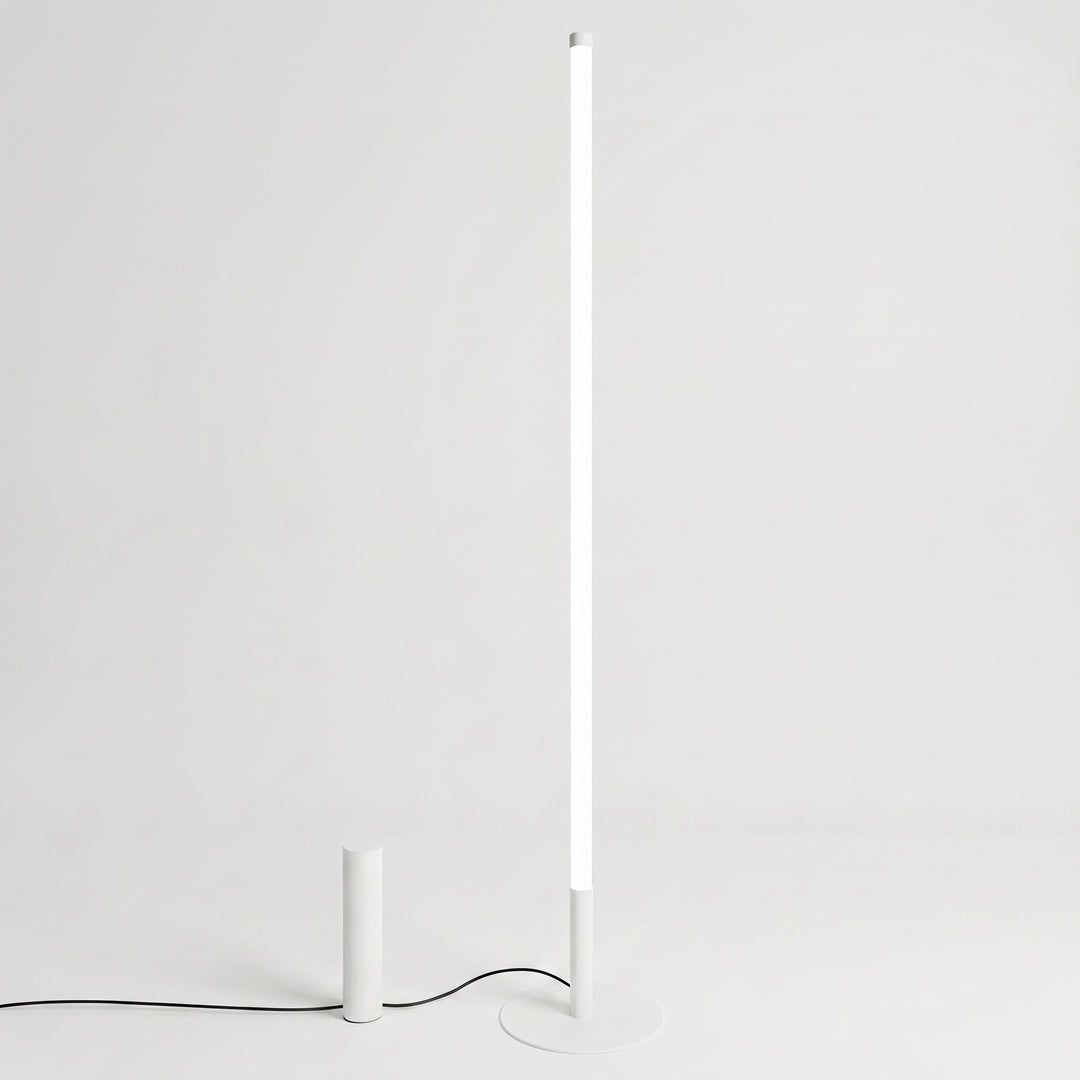 Lampadaire TRANG blanc éteinte, vue d'ensemble