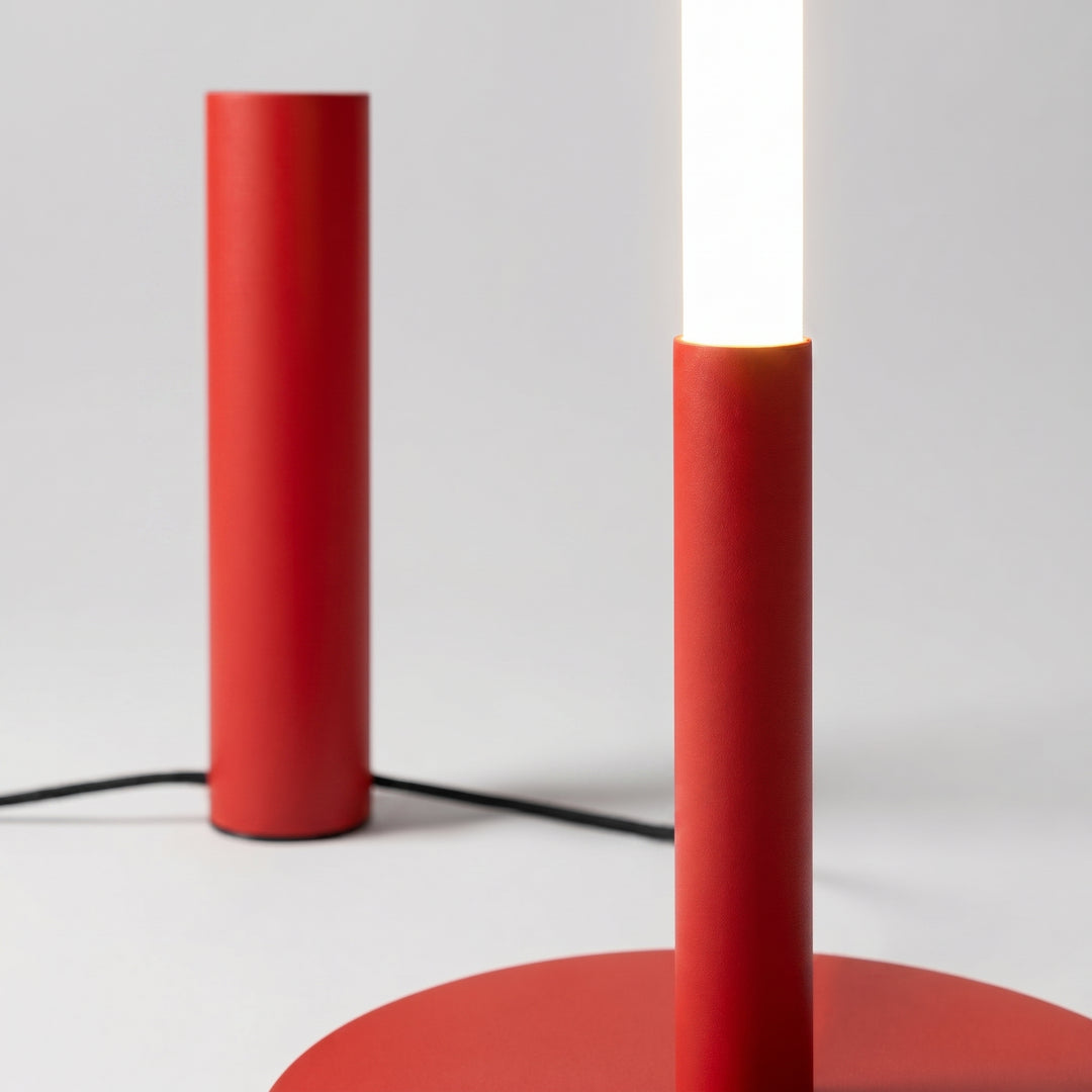 Lampadaire TRANG rouge détail du pied