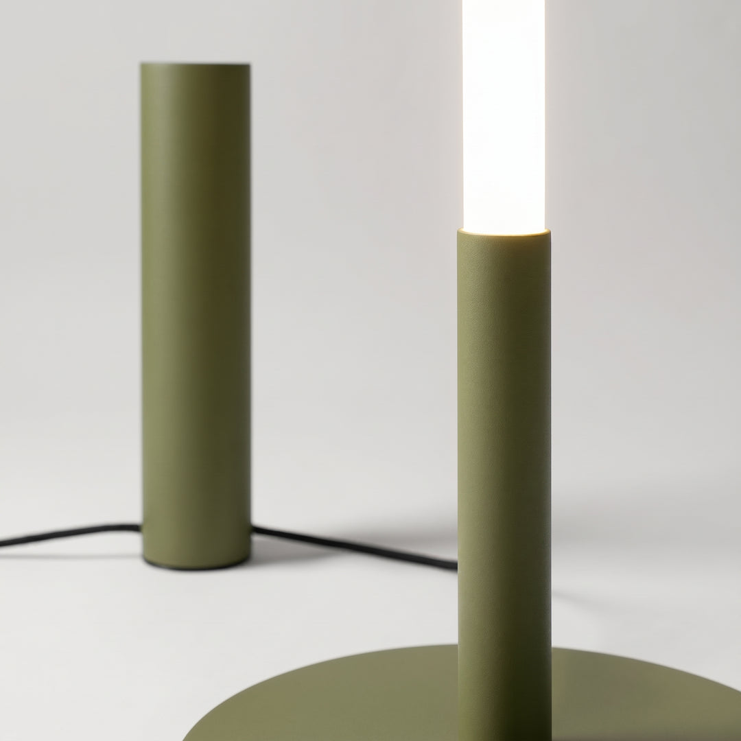 Lampadaire TRANG vert olive détail du pied