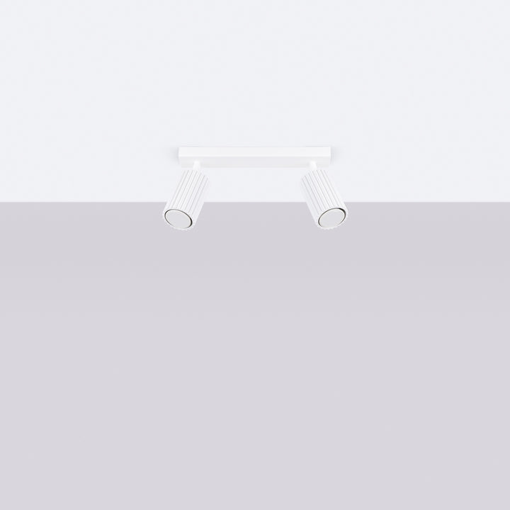 Luminaire Plafonnier blanc éteinte, vue rapprochée