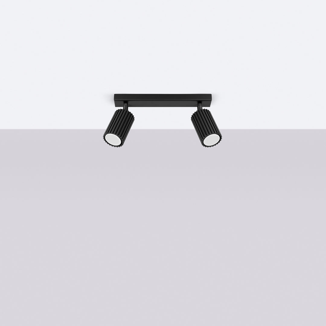 Luminaire Plafonnier noir éteinte, vue rapprochée