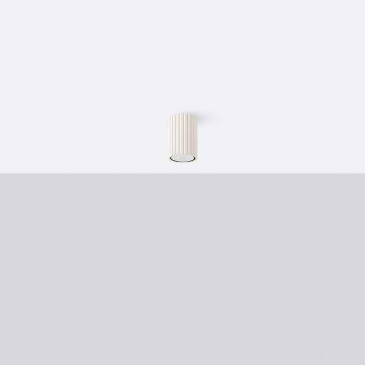 Luminaire Plafonnier beige éteinte, vue rapprochée