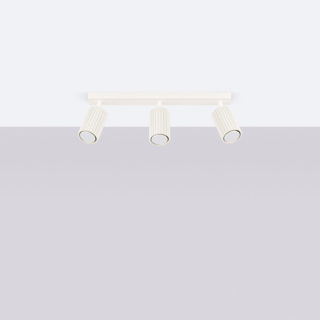 Luminaire Plafonnier beige éteinte, vue rapprochée