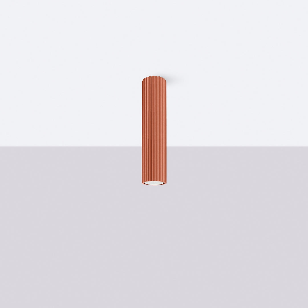 Luminaire Plafonnier ocre rouge éteinte, vue rapprochée