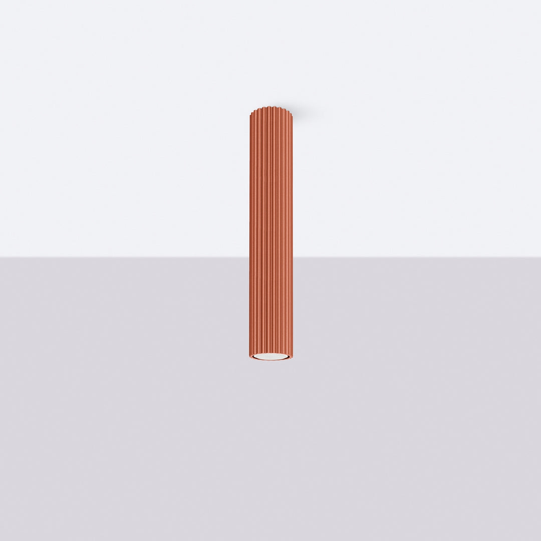 Luminaire Plafonnier ocre rouge éteinte, vue rapprochée