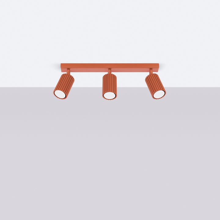 Luminaire Plafonnier ocre rouge éteinte, vue rapprochée