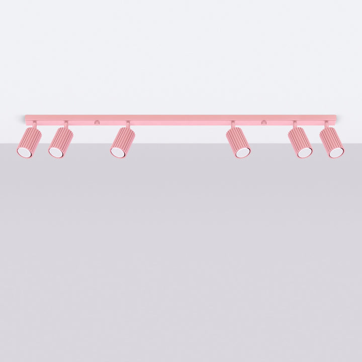 Luminaire Plafonnier rose éteinte, vue rapprochée