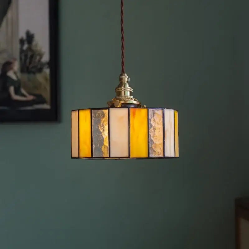 Suspension éclectique en verre coloré et cuivre raffiné