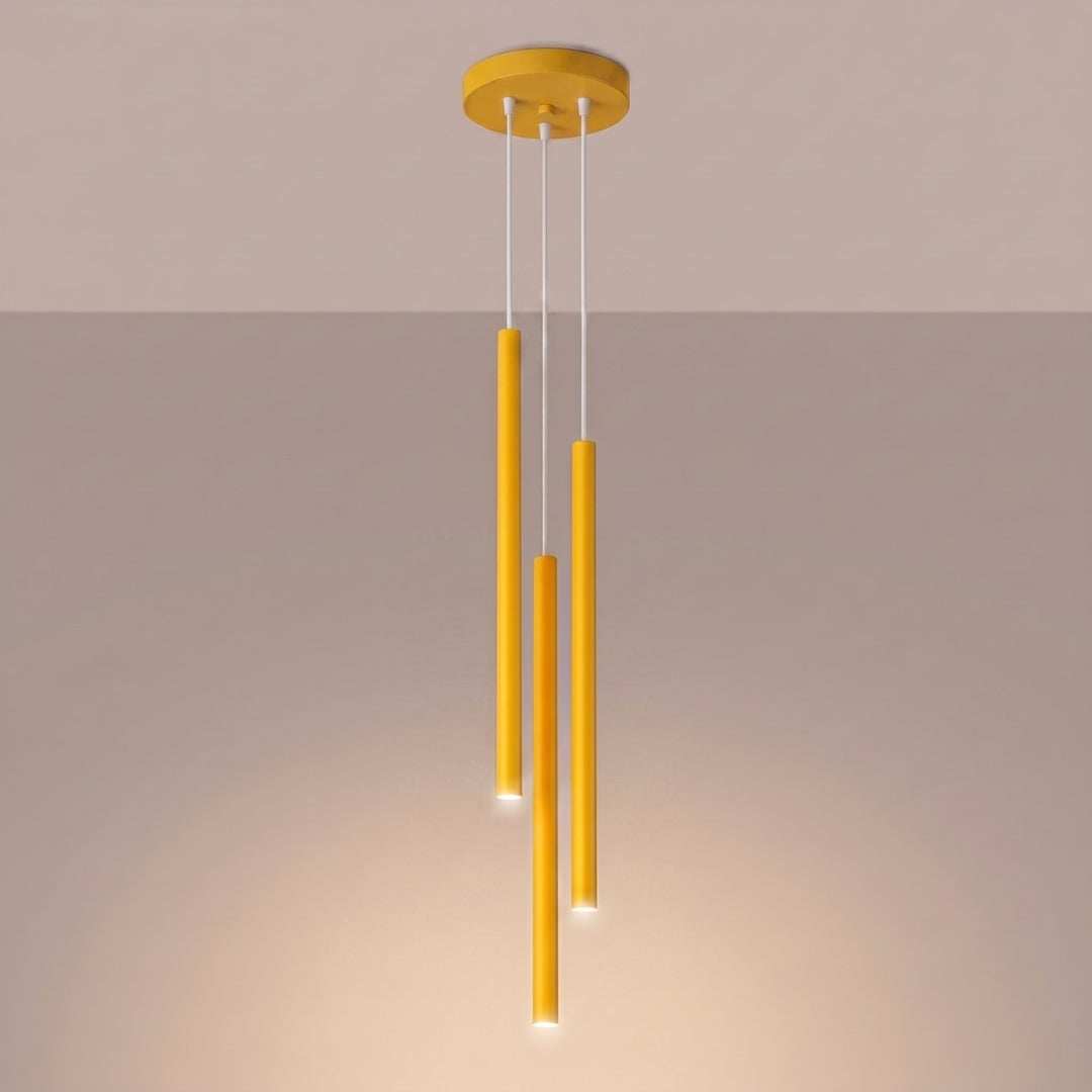 Suspension tube fin jaune allumée