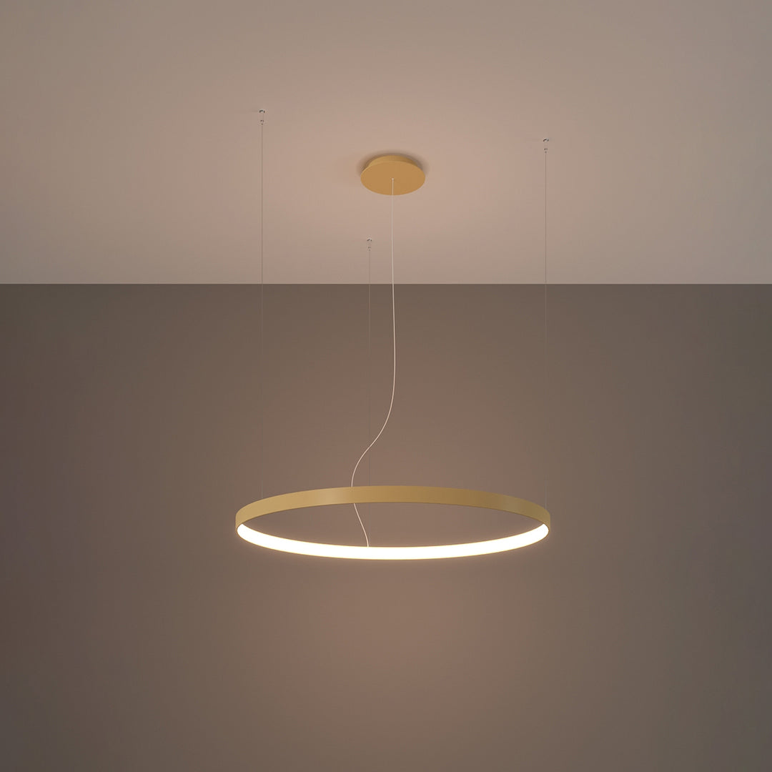 Lustre anneau RIO doré allumée, suspendu