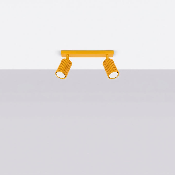 Luminaire Plafonnier jaune éteinte, vue rapprochée