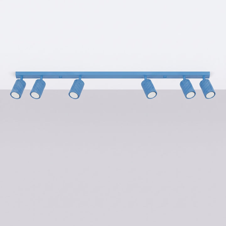 Luminaire Plafonnier bleu clair éteinte, vue rapprochée