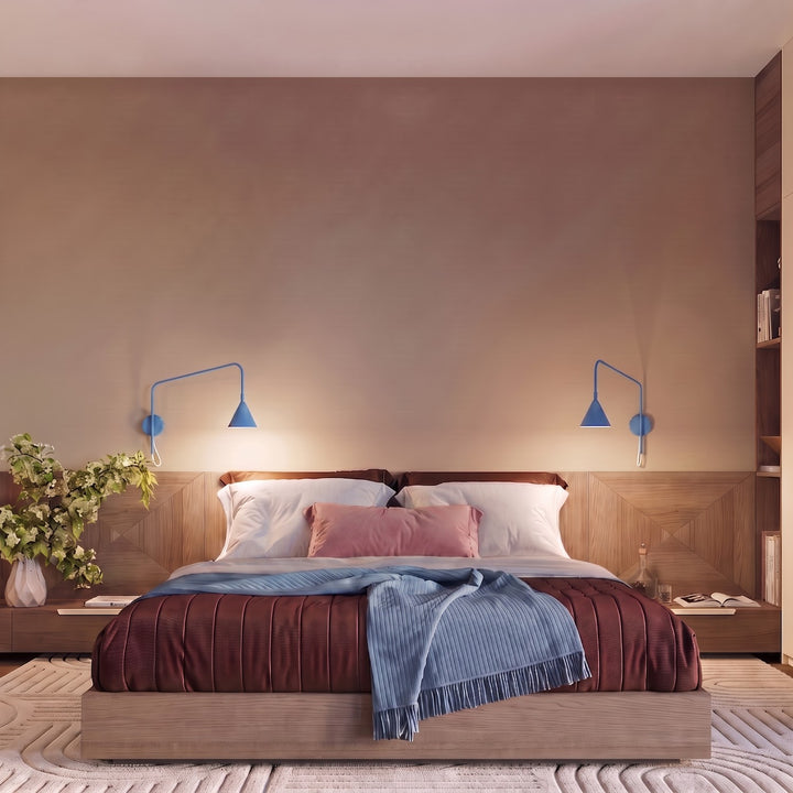Applique Murale bleu clair dans un intérieur contemporain