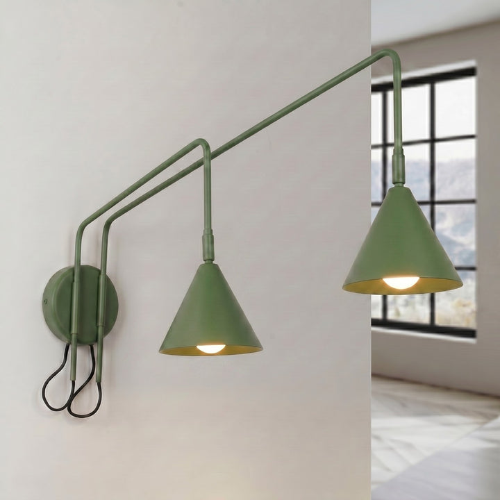 Applique Murale vert olive allumée, vue rapprochée