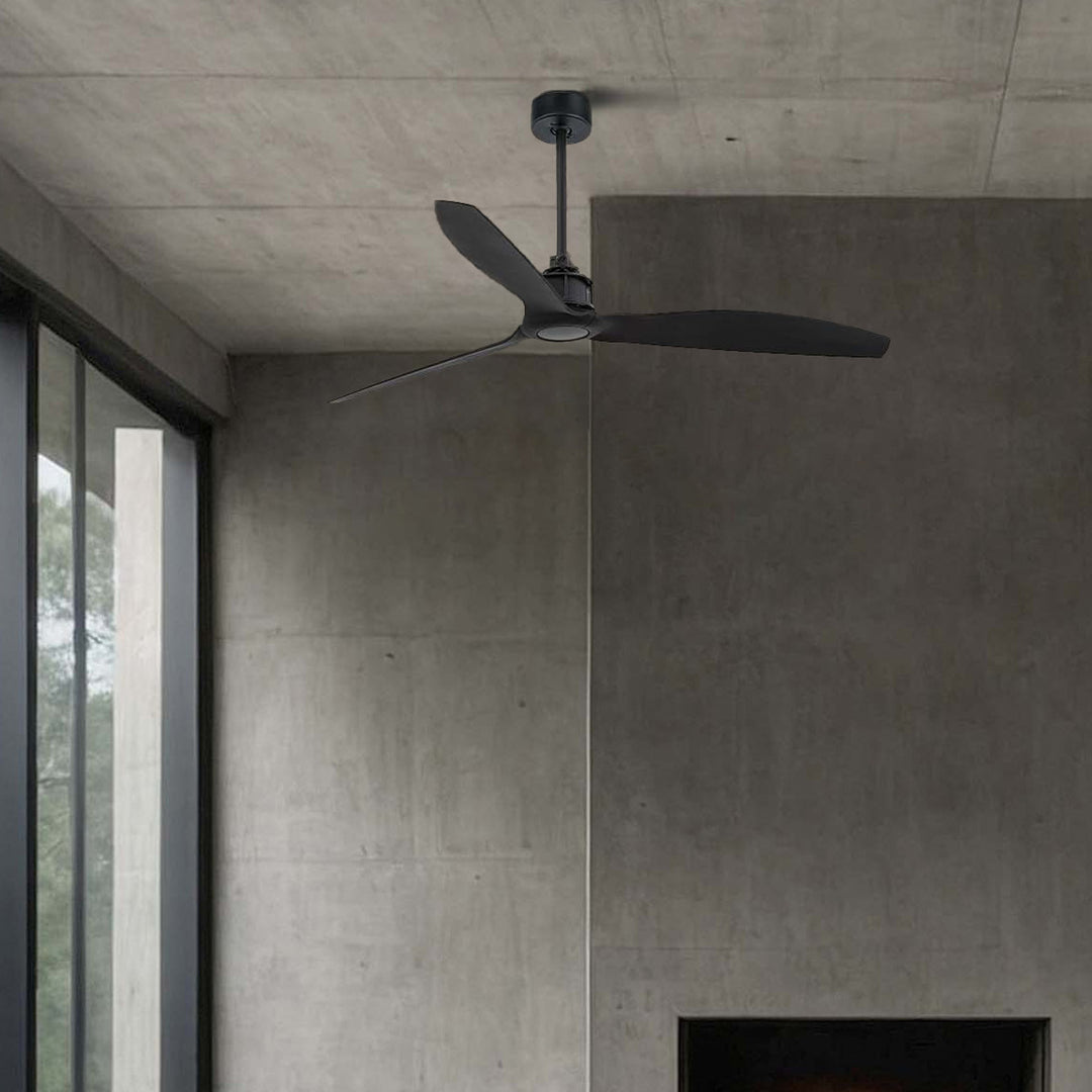 Ventilateur de plafond Just Fan noir en situation