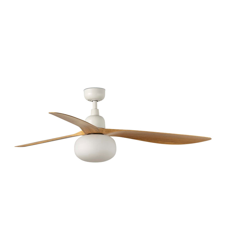Ventilateur de plafond Outwood blanc aux pales chêne avec lumière E27