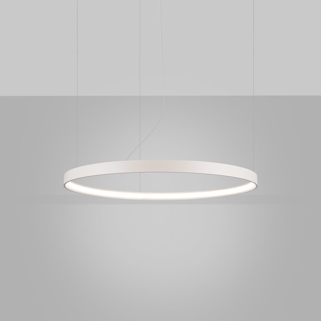 Lustre anneau RIO beige allumée, suspendu