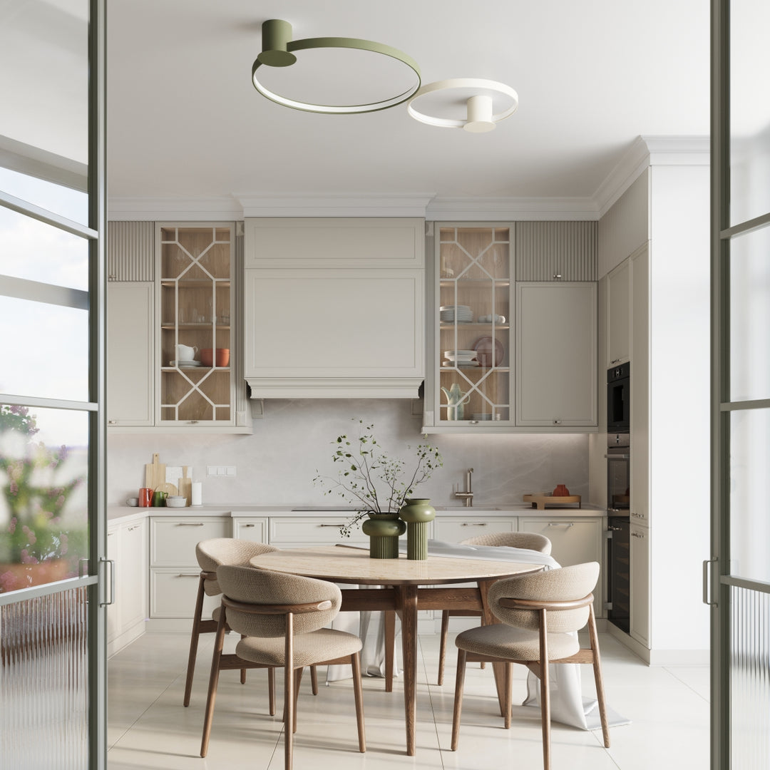 Plafonnier anneau RIO beige dans une salle à manger