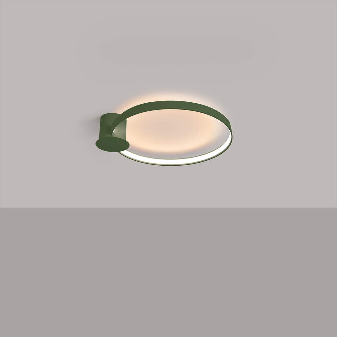 Plafonnier anneau RIO vert olive allumée, au plafond