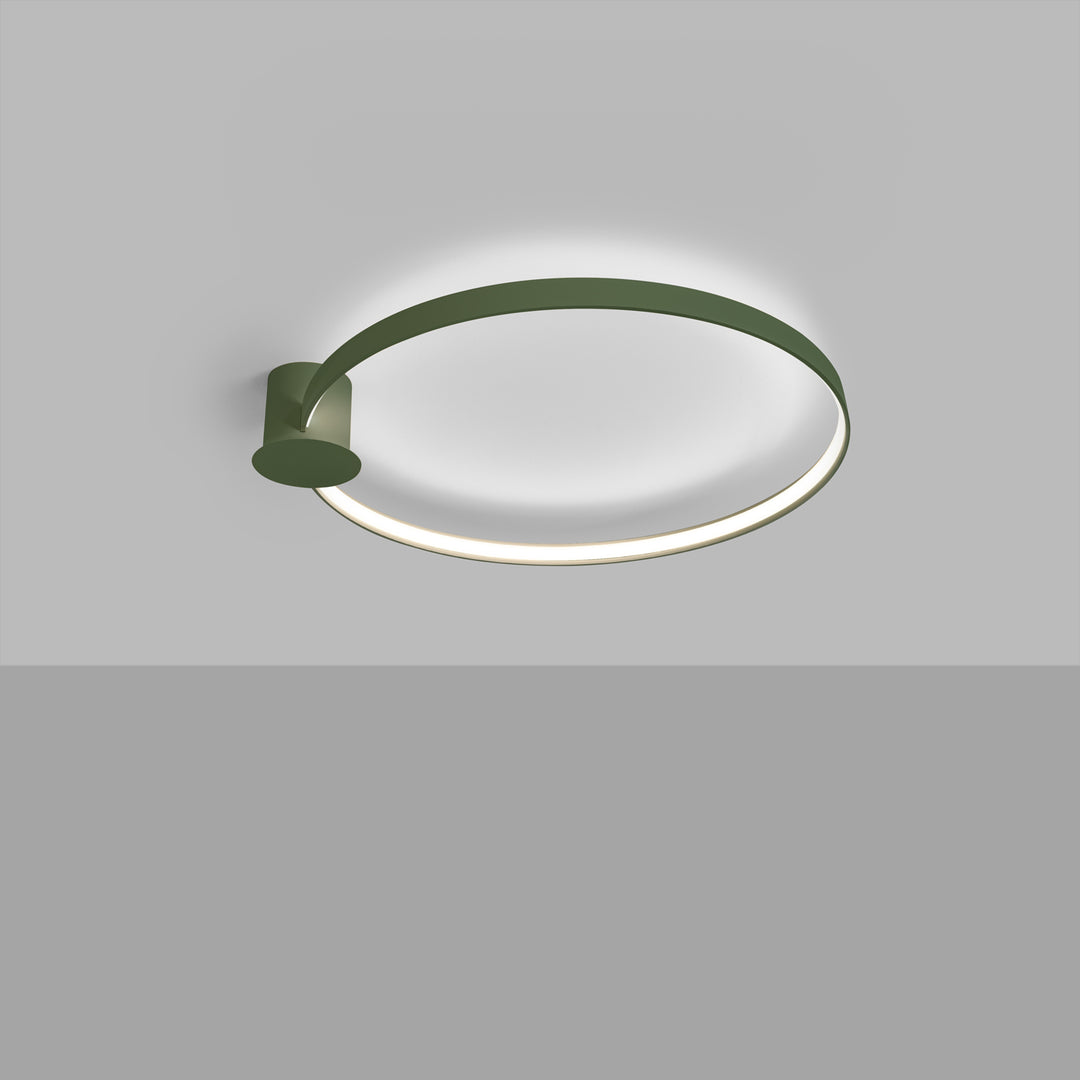 Plafonnier anneau RIO vert olive allumée, au plafond