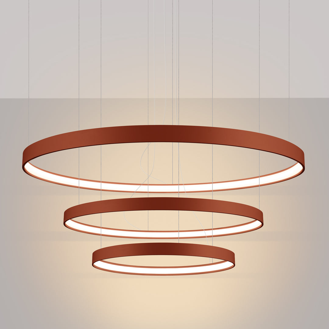 Lustre anneau RIO ocre rouge allumée, suspendu
