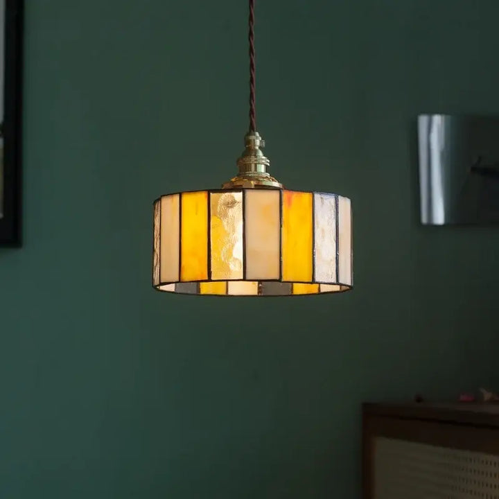 Suspension éclectique en verre coloré et cuivre raffiné