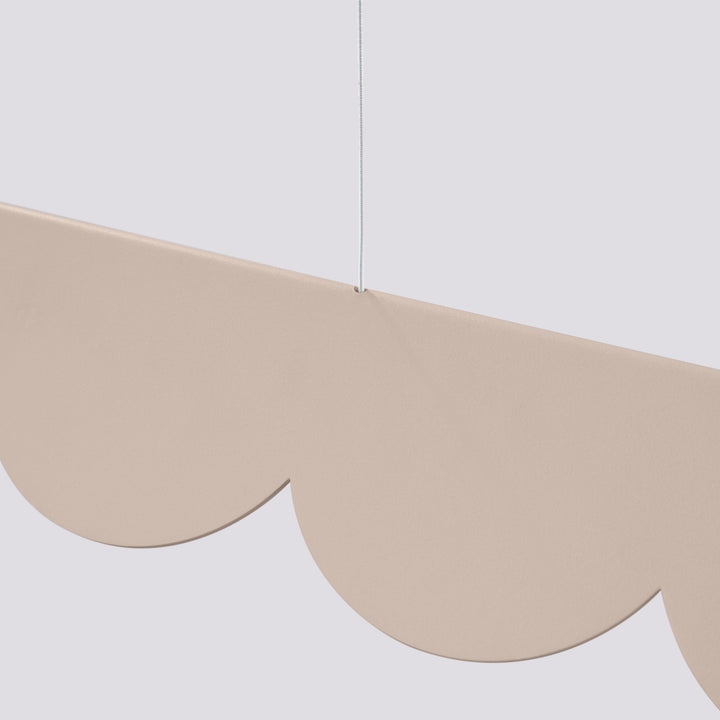 Suspension BISCUIT taupe allumée, bandeau LED