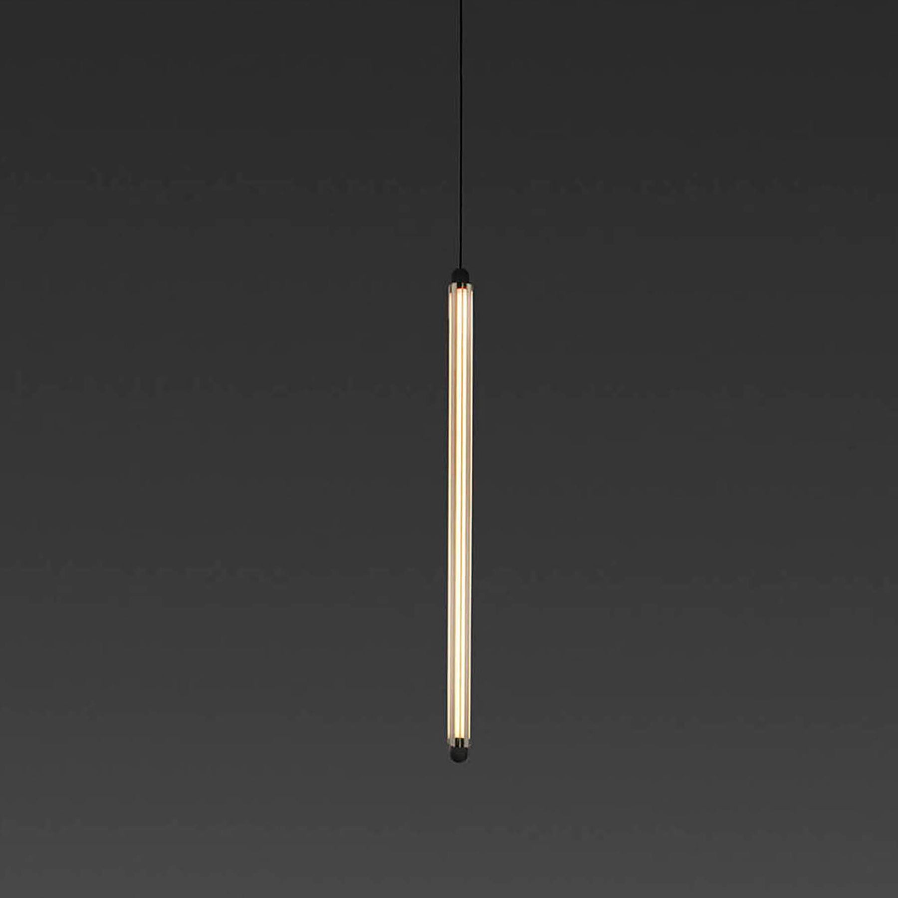 Suspension LED Linéaire Modulable Noire En Verre Lumina 600 – Lustria