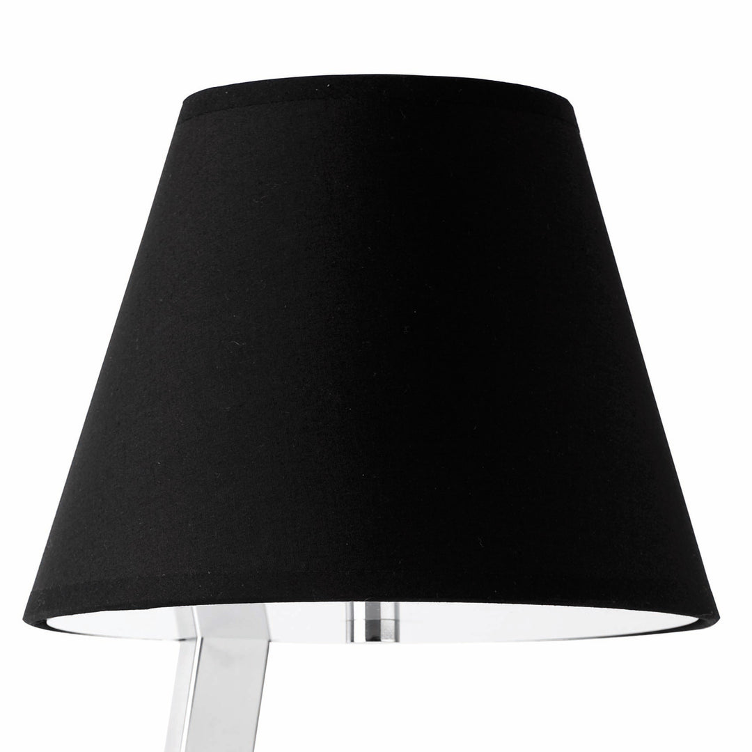 Détail : lampe de table Moma