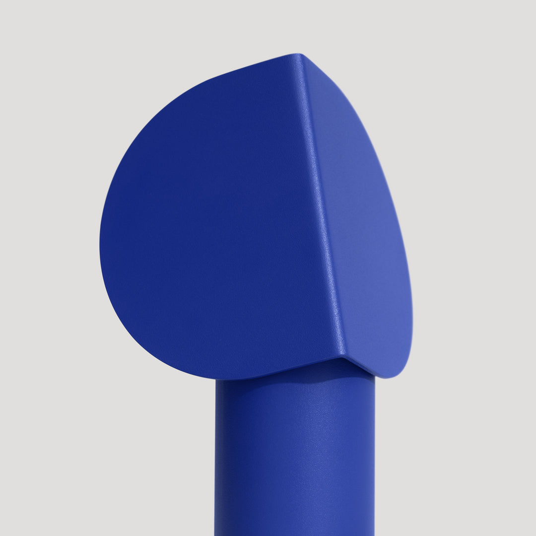 Lampe à poser BISCUIT outremer vue de face