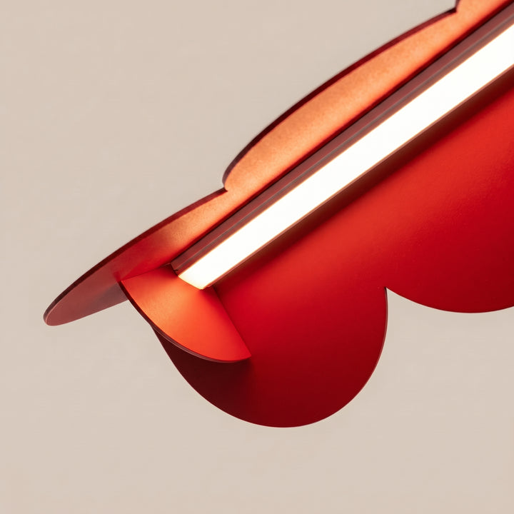 Suspension BISCUIT rouge allumée, bandeau LED