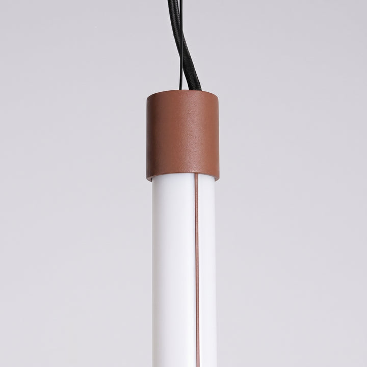 Suspension tube TRANG moka détail de l'embout