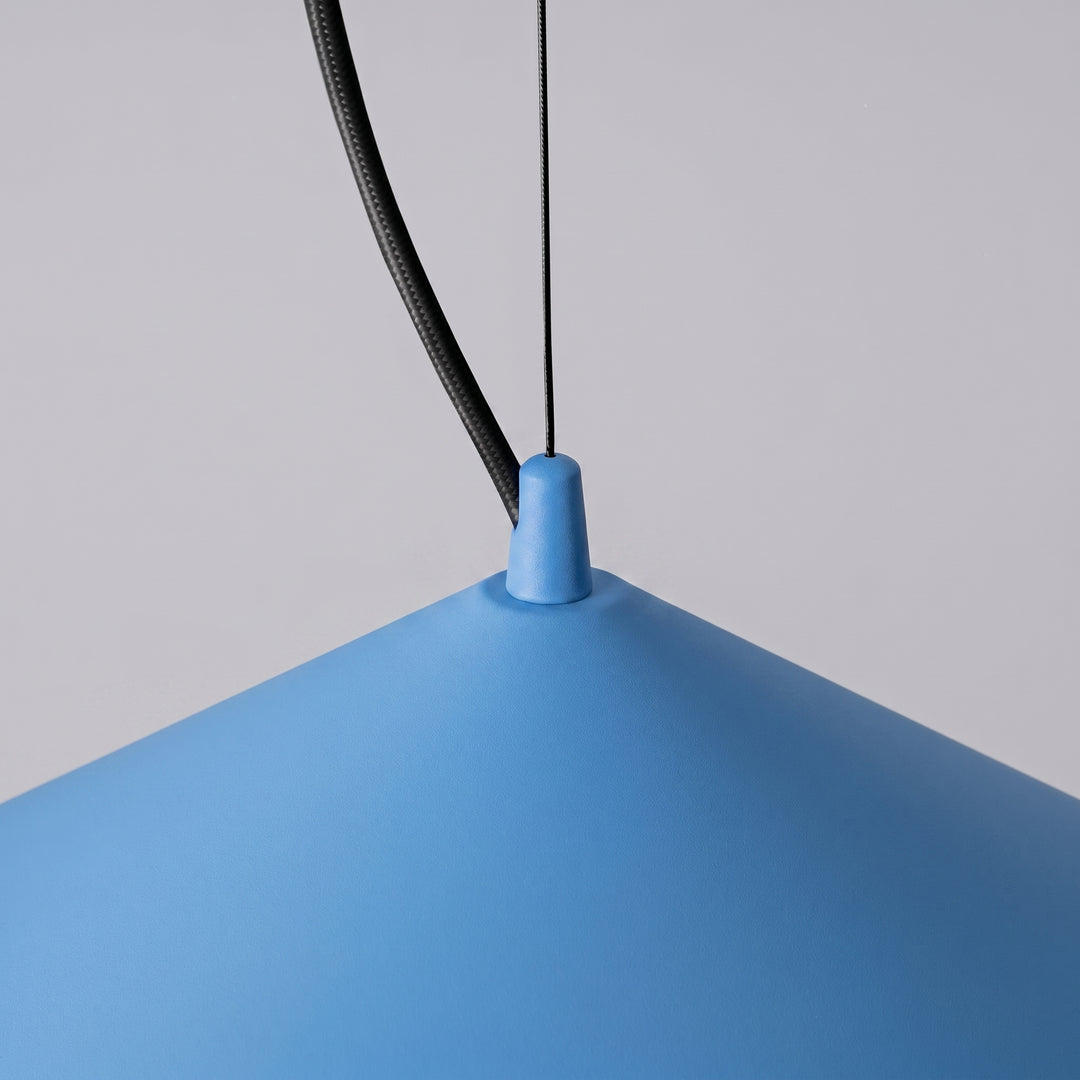 Suspension FINT bleu clair détail de la fixation de l'abat-jour