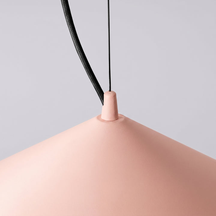 Suspension FINT pêche détail de la fixation de l'abat-jour