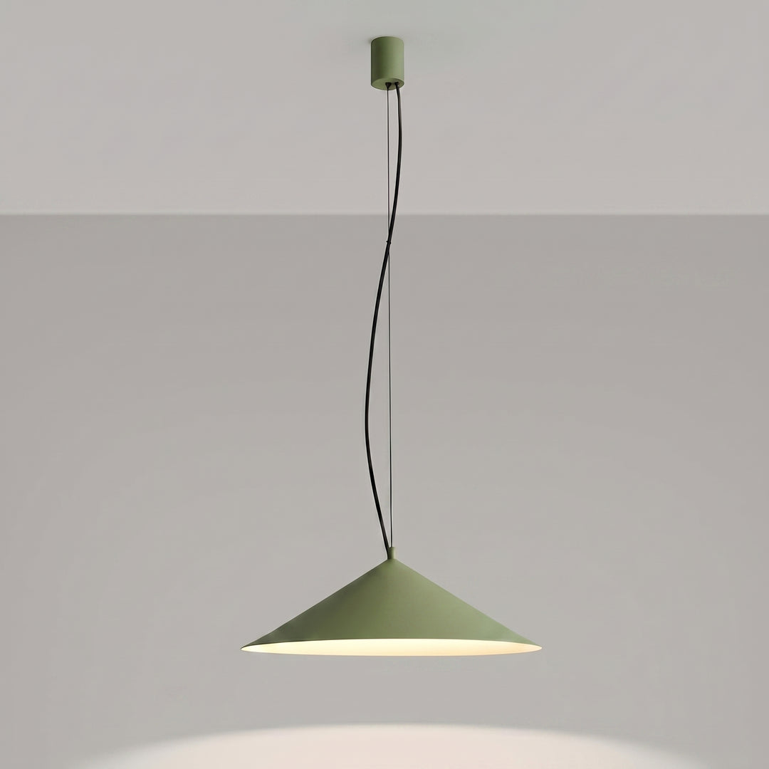 Suspension FINT vert olive allumée, lumière vers le bas
