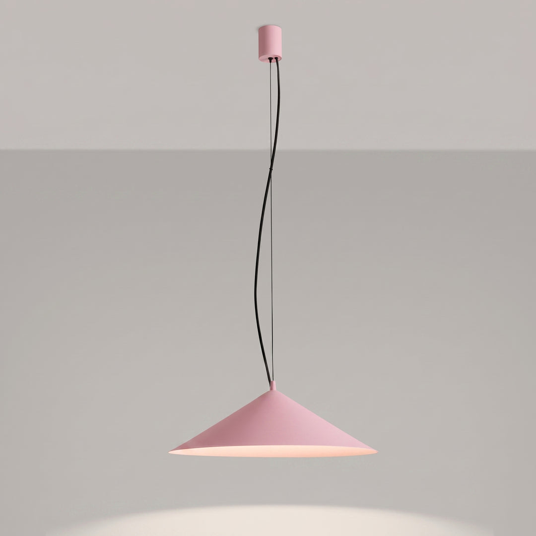 Suspension FINT rose allumée, lumière vers le bas