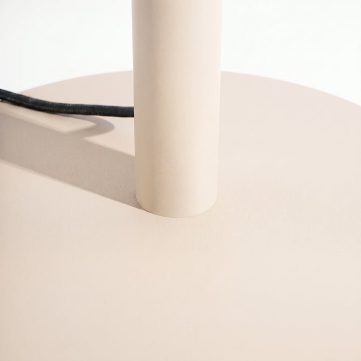 Lampadaire TRANG beige détail de la base