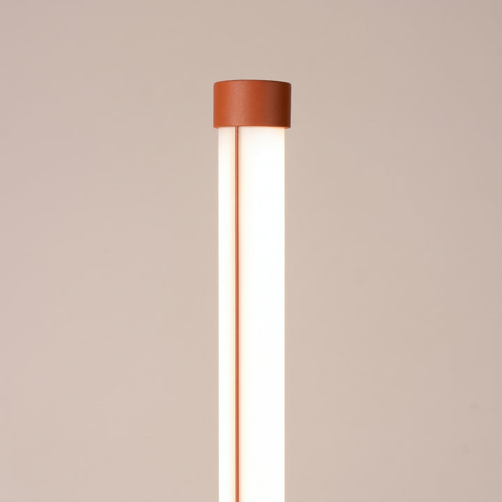 Lampadaire TRANG ocre rouge détail du sommet du tube